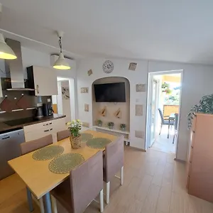 Appartement Sweet Lustig, Pula